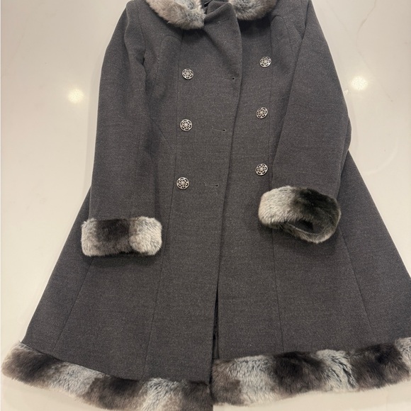 Rothschild Charcoal Coat with Faux Fur Collar - Picture 3 of 3